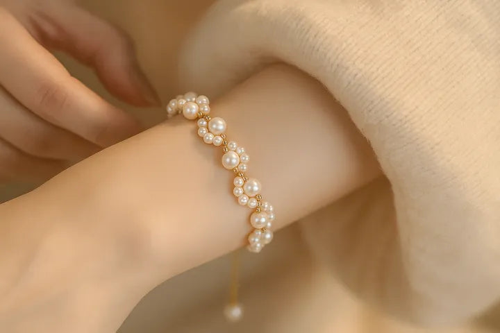 Elegant Cat's Paw Pearl Beaded Bracelet for Girls & Women Fashion Jewelry Cute Charm Bracelet