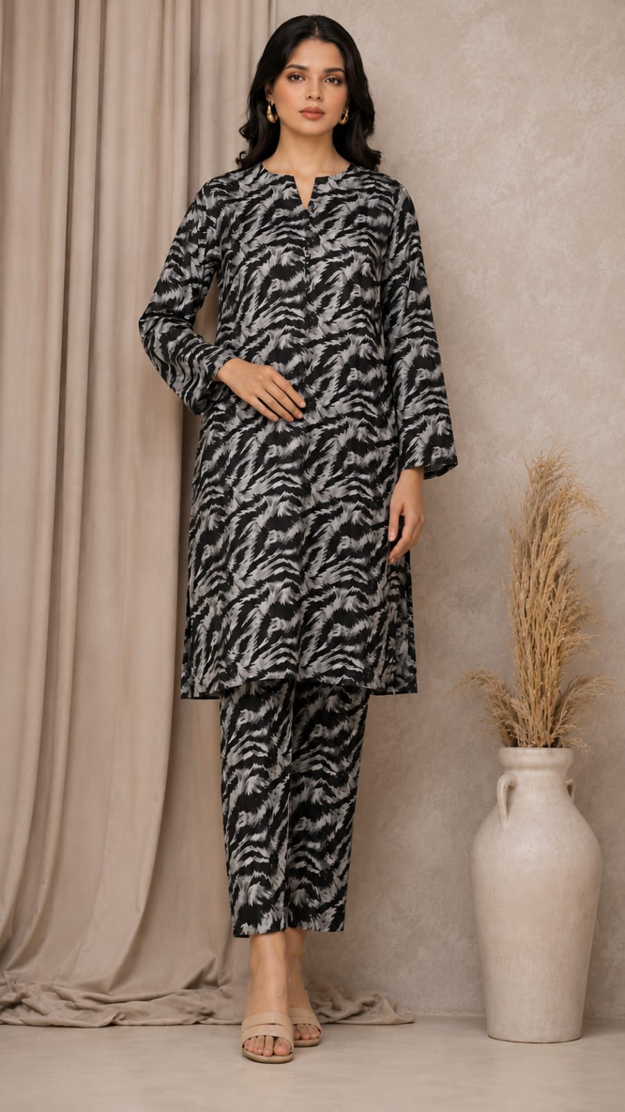 Edenrobe l Digital Printed Lawn 2 pc unstitched