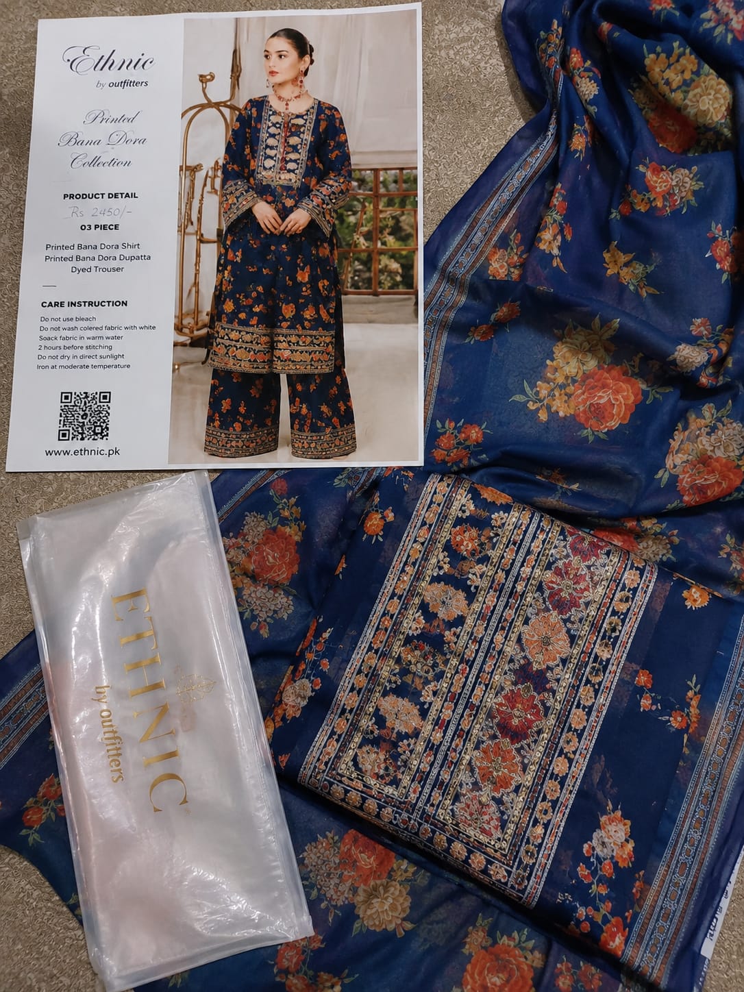 Aneela's Collection 3 Pc Unstitched Fancy Lawn Suit